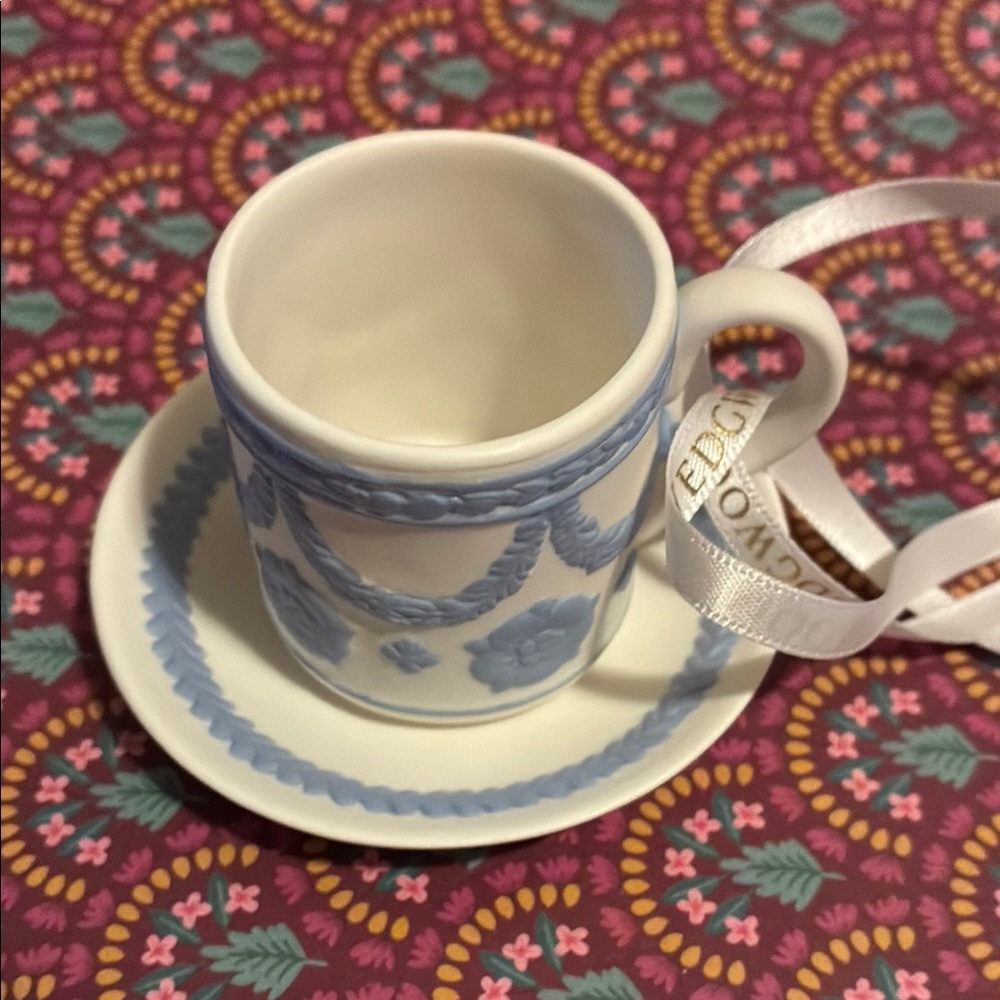 Wedgewood Ornament /Teacup with Saucer